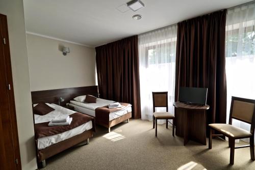 Hotel Dąbrowski Hotel Dąbrowski