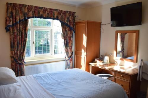 Clifton Bridge Guesthouse - image 7