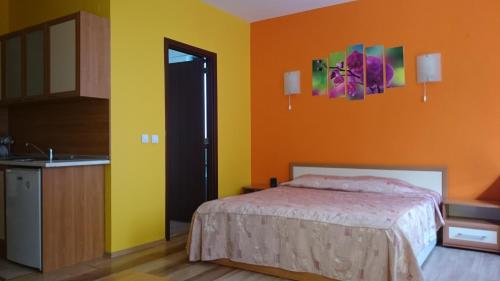 TES Flora Apartments