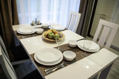 From Home to Home Apartments - image 4