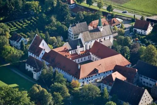 Tagungshaus Kloster Heiligkreuztal in Altheim, Deutschland
