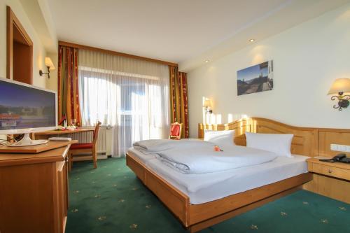 Hotel Tiroler Adler Bed & Breakfast