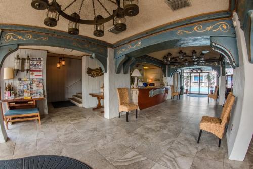 Windjammer Motor Inn 2