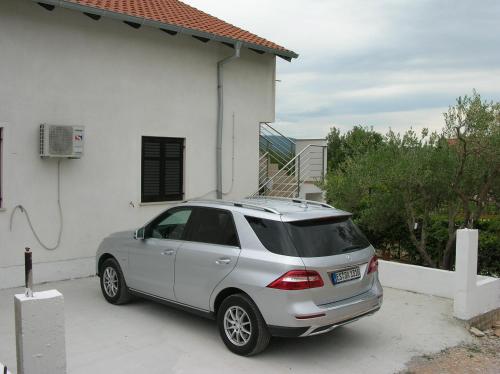  Apartment Zara in Pridraga