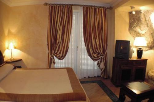 Junior Suite with Sea View image 3