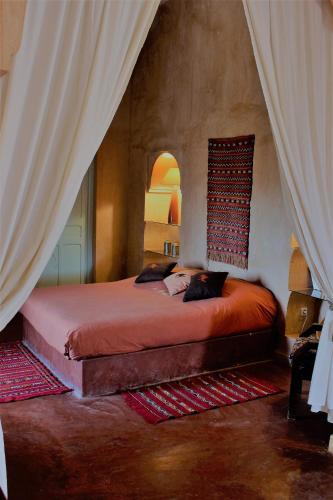 1 queen bed