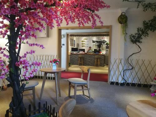 Happy Dragon Alley Hotel Beijing Tian An Men Forbidden City – Beijing, NY