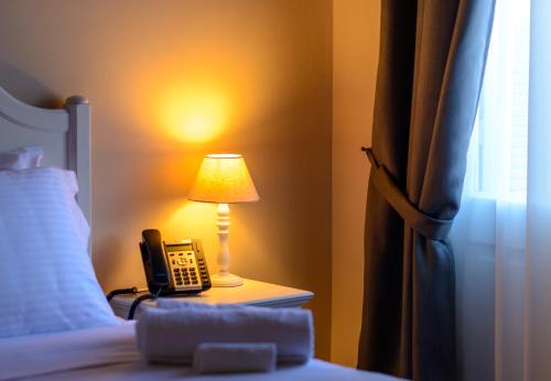 Palladian Home - image 3