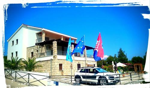  Apartments Kaić in Rogač