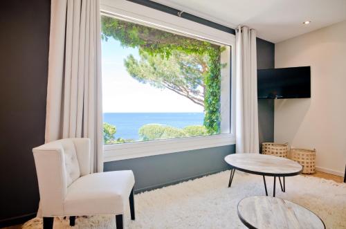 Suite with Sea View