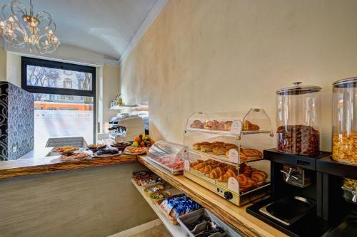 Hotel Universo - image 12