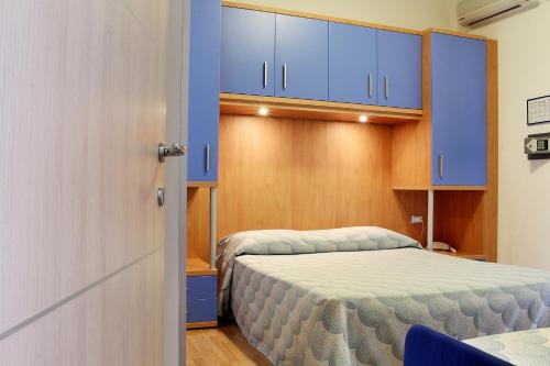Hotel Riviera - image 4