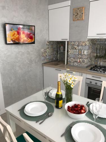 Lux apartment with panoramic view - image 4