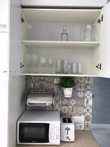 Lux apartment with panoramic view - image 6