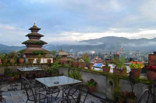 주변 명소, 골든 게이트 게스트하우스 (Golden Gate Guest House) in 바크타푸르 / 박타푸르