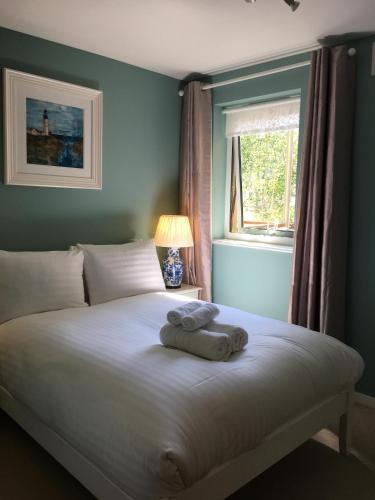 Edinburgh Old Town - image 12