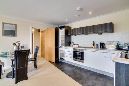 Mica Point City Centre Apartment Mica Point City Centre Apartment is perfectly located for both business and leisure guests in Birmingham. Featuring a satisfying list of amenities, guests will find their stay at the property a comfor