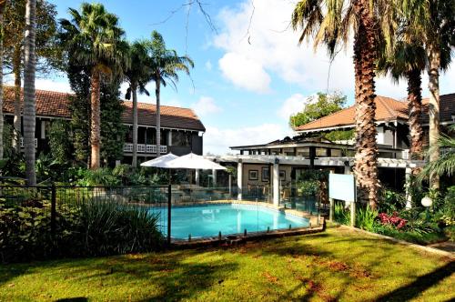 . Emerald Inn on Takapuna Beach