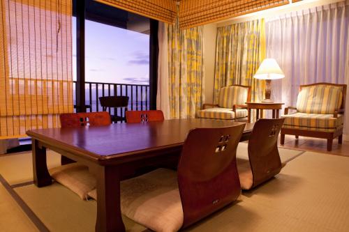 館内設備, グアム リーフ ホテル (Guam Reef Hotel) in グアム