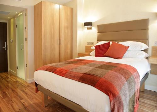 The Jade – London