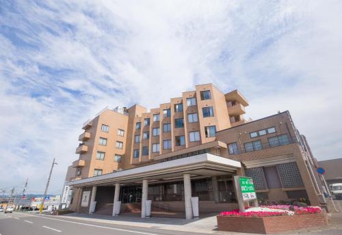 Miyakonojo Green Hotel - 출입구