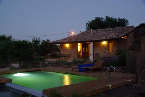 Swimming pool, Quinta do Arade - casa 4 petalas in Barragem