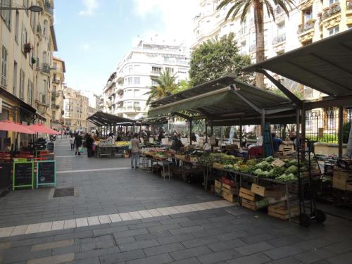 Le Coin Du Marché