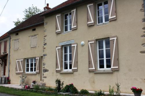 Bernadette - Pension de famille - Chouvigny