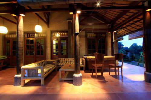 伊囊別墅 Inang villa