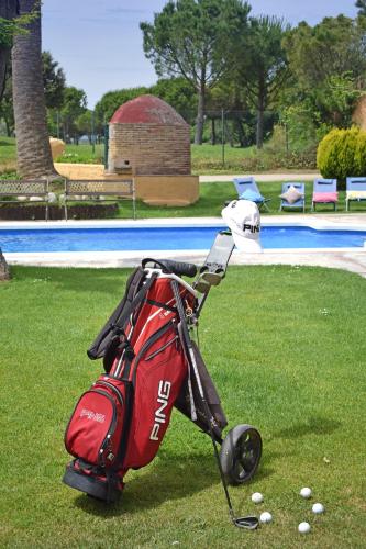  Masia Ca La Caputxeta & Golf, Pension in Castelló dEmpúries