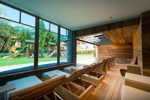 Hotel Alpina - image 2
