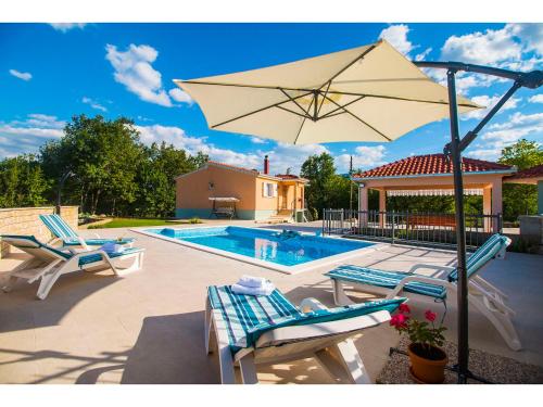入口, Charming Villa Katja with Private Pool and AC in All Rooms, Near Split in 奧米斯