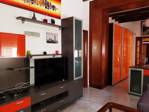 Shared lounge/TV area, Chalet Cami de Merle in Santa Llucia