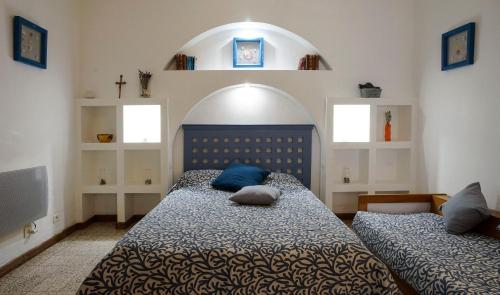 1 double bed, 2 bunk beds