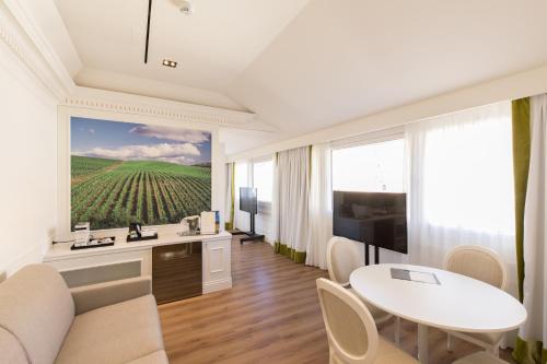 Grand Hotel Palace - image 12