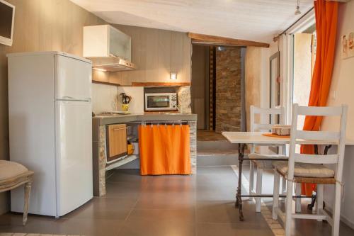 B&B Le Manoir De Gemenos in 熱芒奧