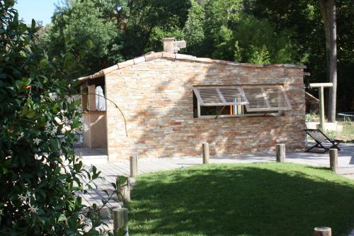 B&B Le Manoir De Gemenos in 熱芒奧