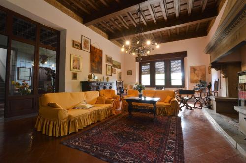 Паб/Коктейль-бар, Villa Le Querciolaie in Монтеверді Маріттімо