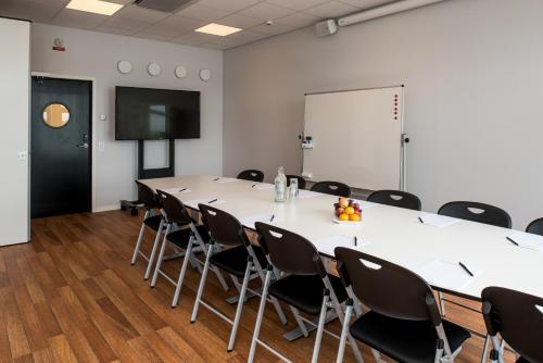 Strandpiren Hotell - image 5