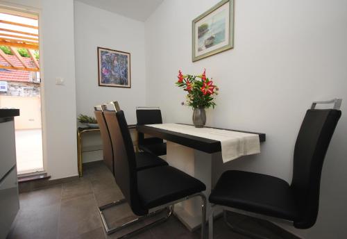 Apartment Tonka, Split (photo 4)