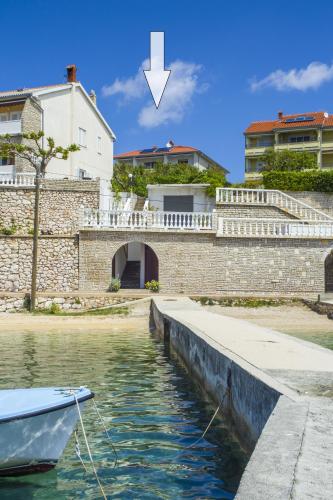  Guesthouse Krstinić 2913 in Barbat na Rabu