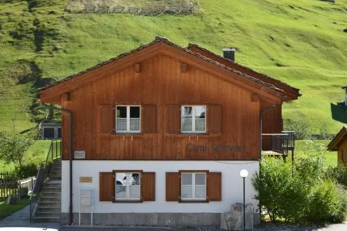 Schnider Bed&Breakfast und Café in Vals, Schweiz