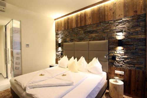 100878922 Hotel Goldener Adler, BW Signature Collection