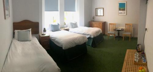 Brighton House - image 2