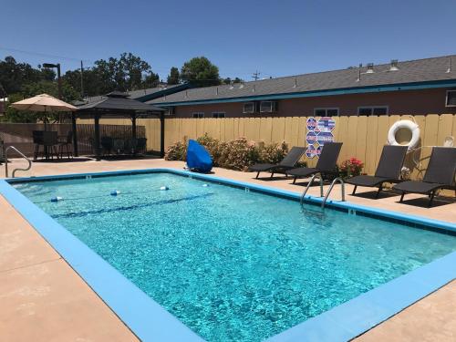 Budget Inn