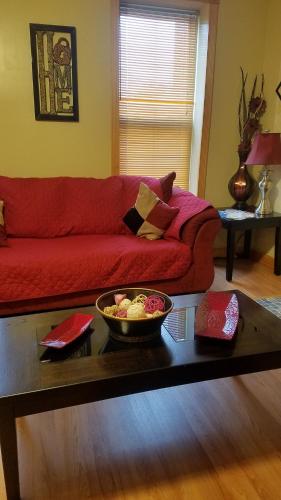 Gabriel's Luxury Suite - image 3