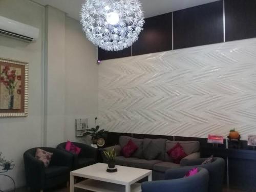 Hotel Gina Suite in Gadong