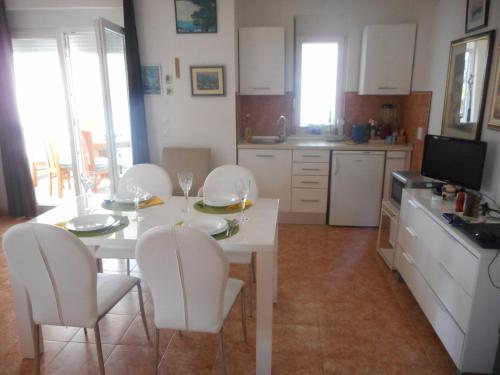  Apartment Adam in Povljana