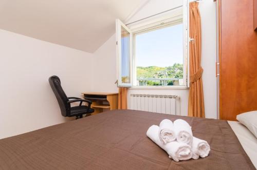 Apartment Feel Phili - image 2