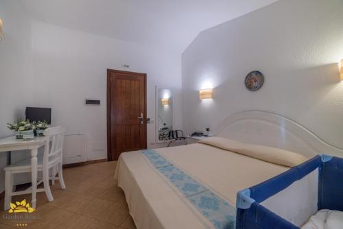 Hotel Garden Beach - image 3